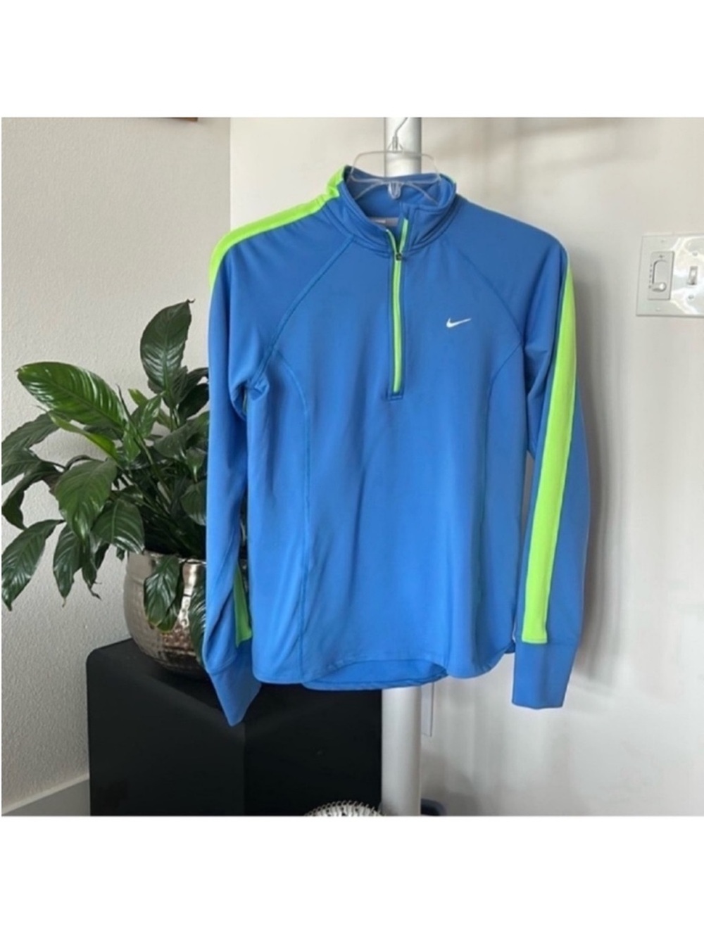 Nike Dri-Fit Running Zip Pullover shirt/Top/Tee Sz M Long Sleeves